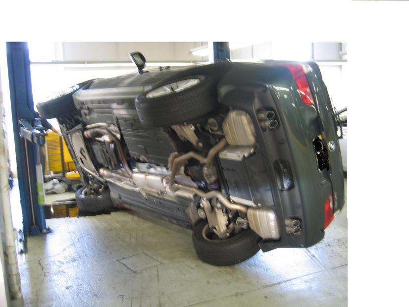  Crap! Someone39;s X5 fell off a car lift! Pics inside  Xoutpost.com